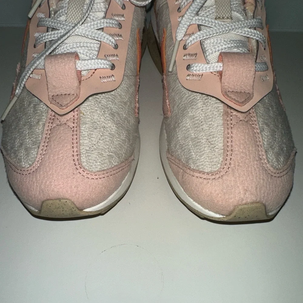 Nike Womens Air Max Pre-Day SE Next Nature Shoes - Picture 7 of 10